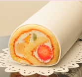 フルーツロールケーキ型置きクッションです フルーツロールケーキ型置きクッション